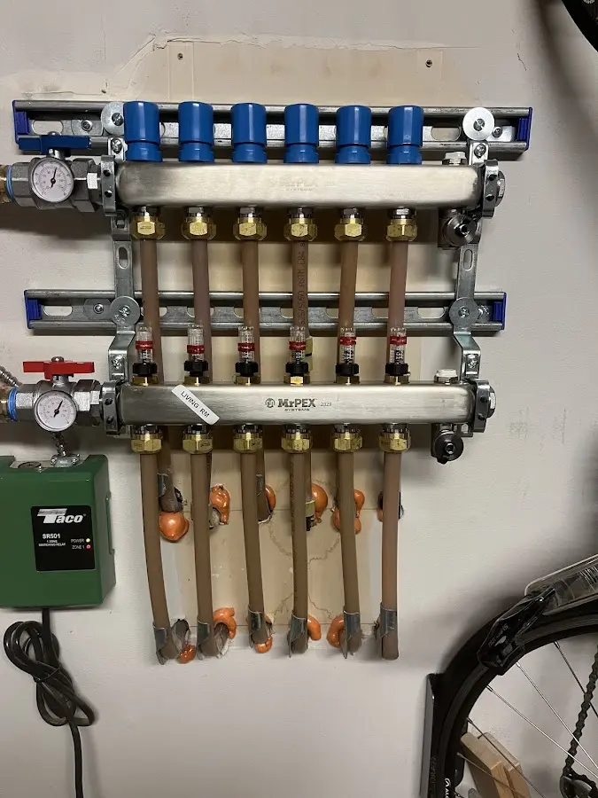 Plumber performing Leak Detection at a residential property in Gridley